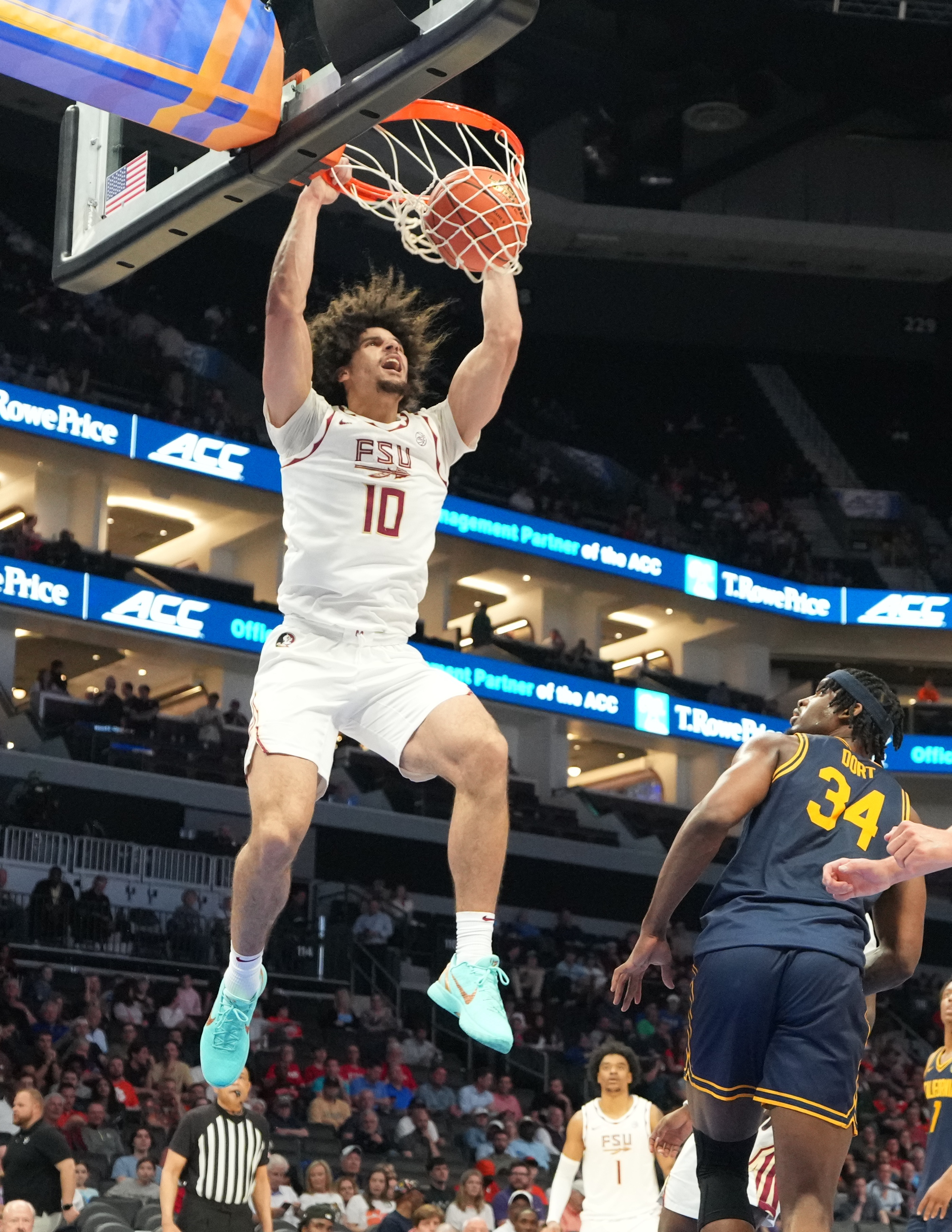邓利维：琼斯性格似克莱，定位长期培养对象