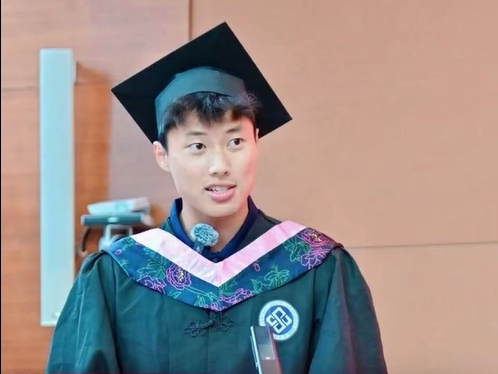 青训新路径：恒大足校2012届学员罗龙保研清华大学体育硕士
