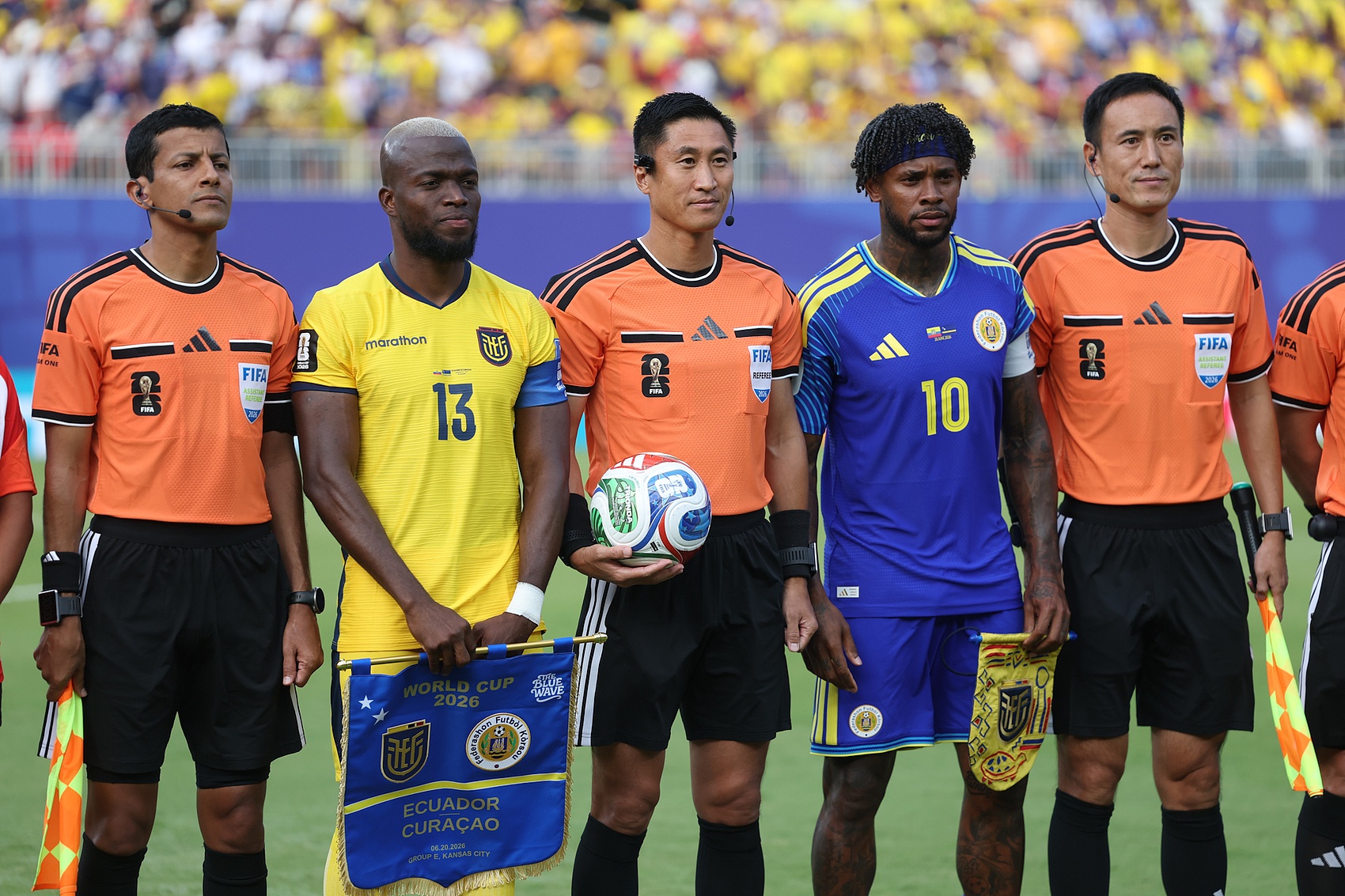 马宁自曝世界杯执法评分8.4,FIFA邮件认可直送中国足协