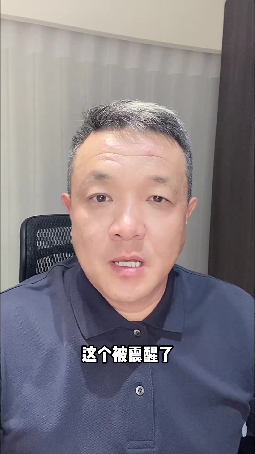 41岁詹姆斯2年800万加盟76人 杨健:早料到他回东部