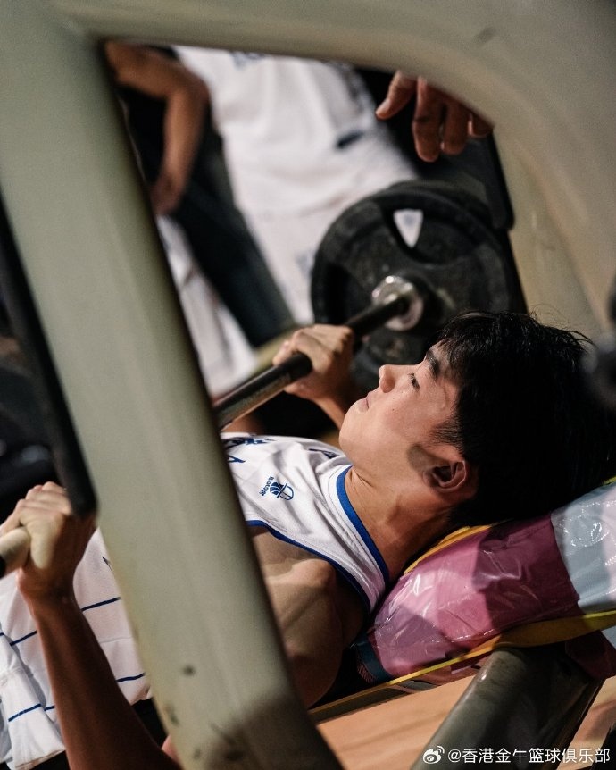 香港金牛U19体测全员达标 香港金牛U19体测全员达标