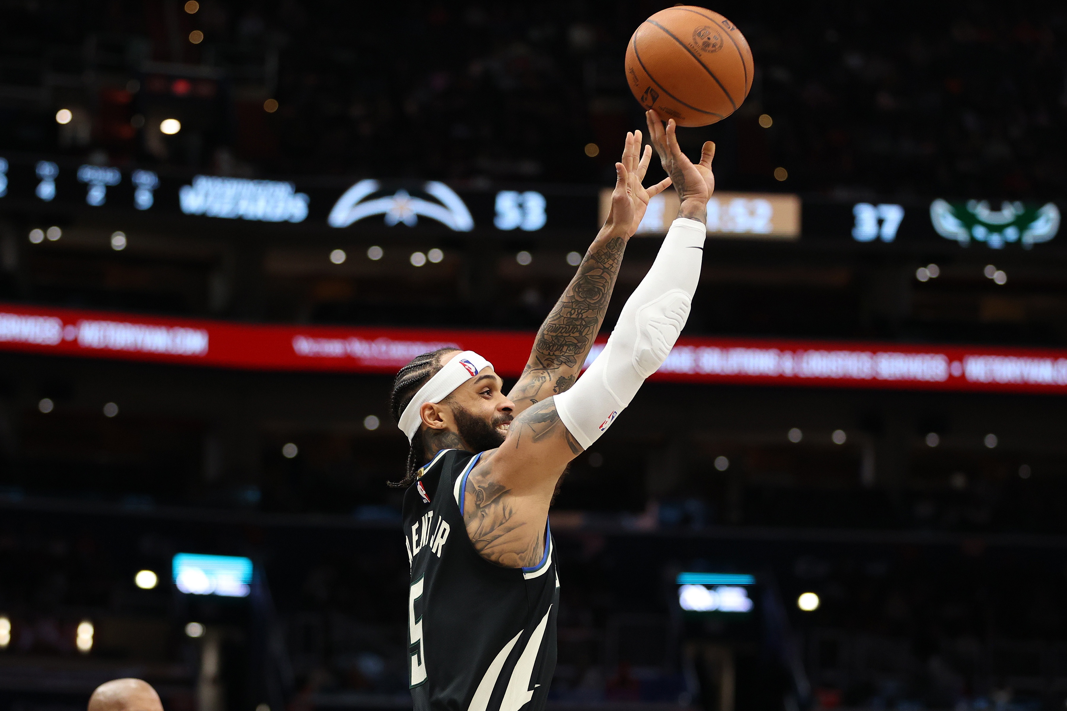 恩比德剩余合同1.88亿登顶NBA垃圾合同榜