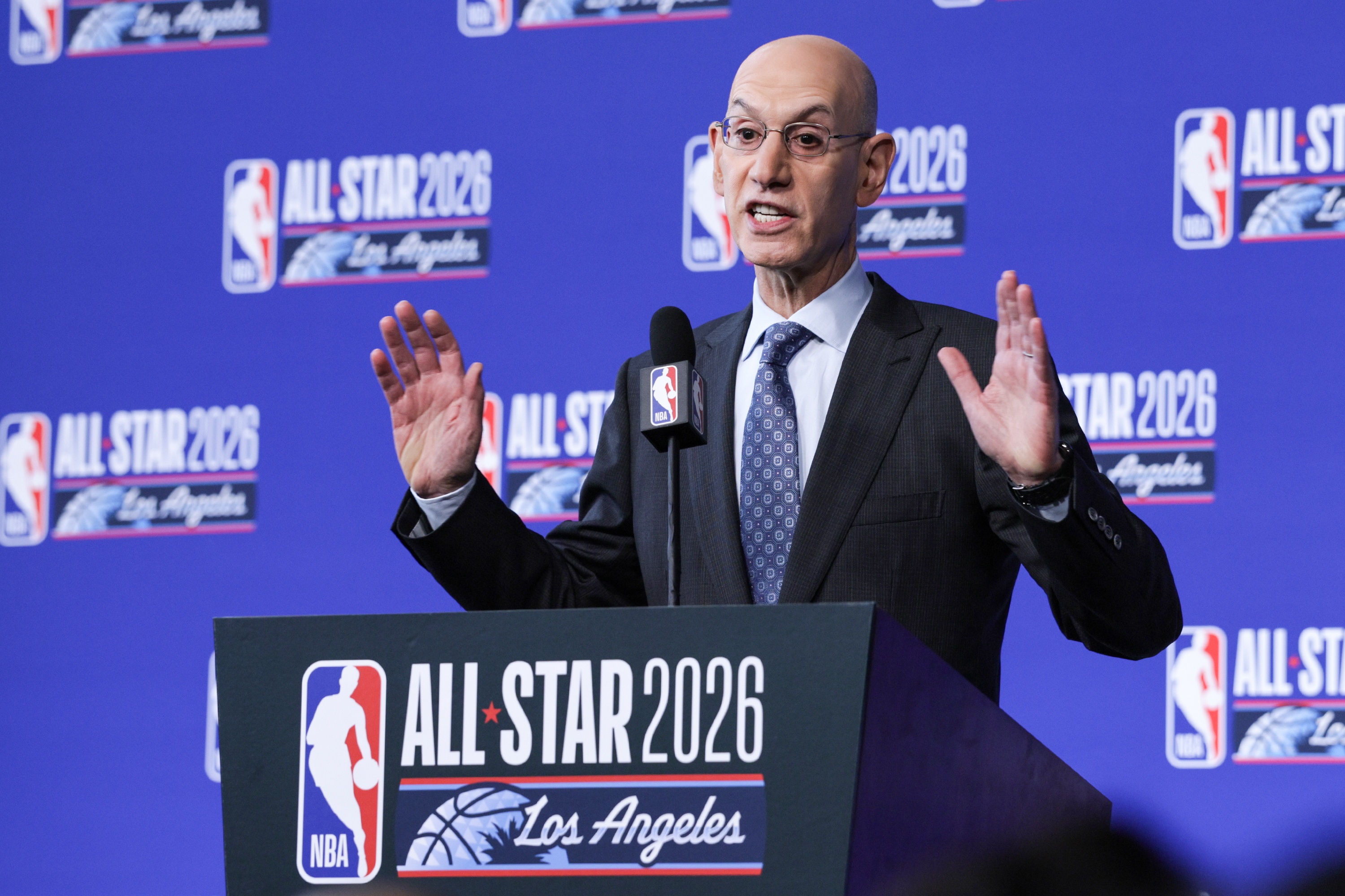 四笔球队出售皆涉负面丑闻 萧华治下NBA老板交接亮红灯 四笔球队出售皆涉负面丑闻 萧华治下NBA老板交接亮红灯