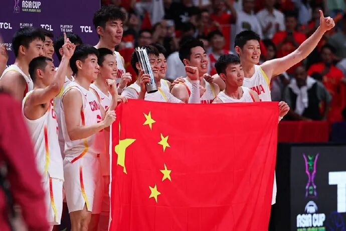 中国男篮夏训收官:8战6胜2负,佛山三战净负7分,后卫线仍缺持球核心 中国男篮夏训收官:8战6胜2负,佛山三战净负7分,后卫线仍缺持球核心