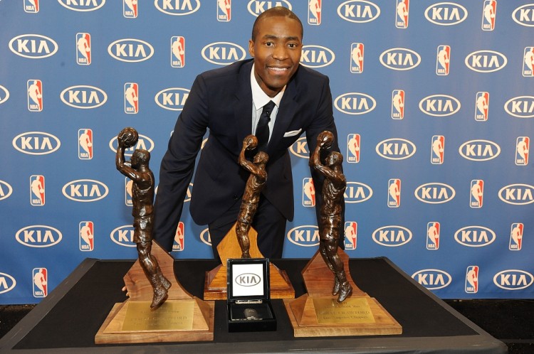 克劳福德：今夏拒绝三份NBA教练报价，儿子高中毕业后将执教