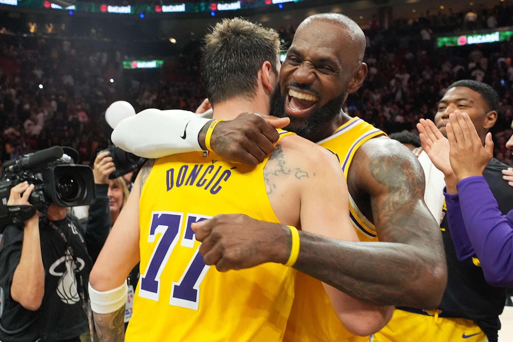 ESPN名记:詹姆斯在76人很开心 湖人交易替代者后和平分手 ESPN名记:詹姆斯在76人很开心 湖人交易替代者后和平分手