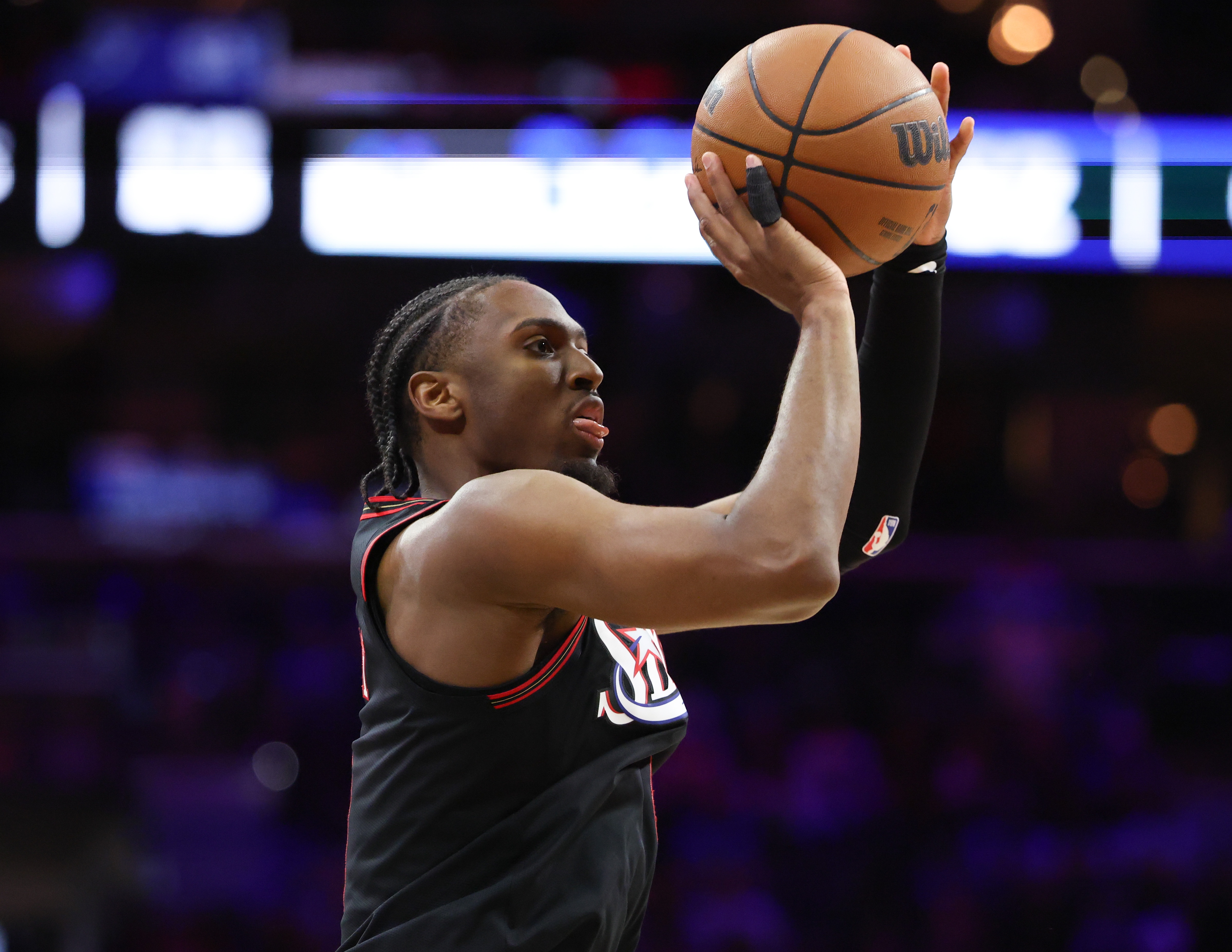 马克西：不出手的投篮百分之百打铁 没自信打不出高水准