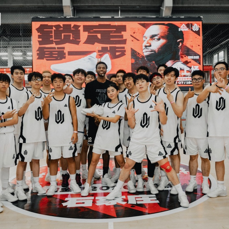 笑容依旧温暖纯真！维金斯社媒晒照回顾此次中国行之旅