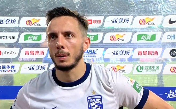 洛泰：球队上来就0-2落后丢球很早，之后想追平或反超困难重重