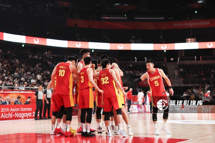 媒体人：2026的中国篮球充满痛楚 无奈难受压得整个行业喘不过气
