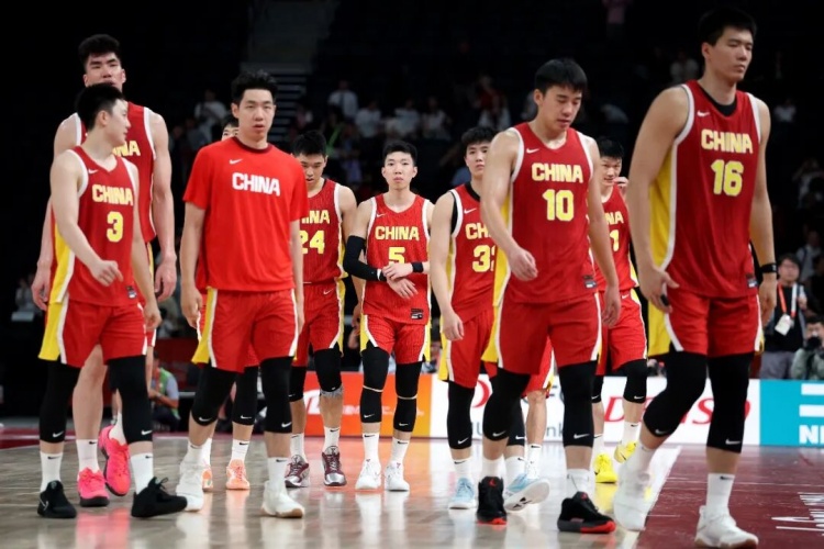 好吧,中国男篮辛苦了 好吧,中国男篮辛苦了