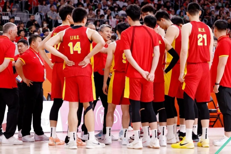 好吧,中国男篮辛苦了 好吧,中国男篮辛苦了