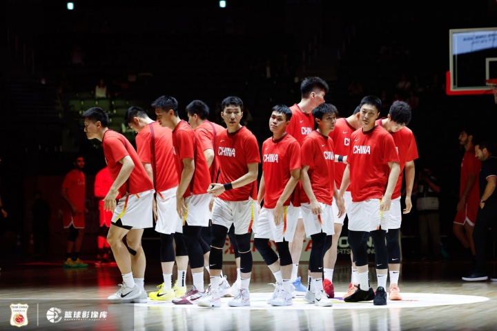 苏群:男篮该怎么集训就怎么集训不会变 世界杯前两三个月不会少 苏群:男篮该怎么集训就怎么集训不会变 世界杯前两三个月不会少