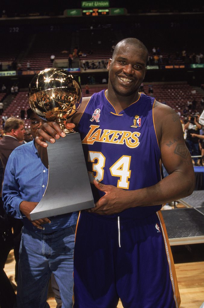 阿里纳斯：奥尼尔太强&让许多中锋转型去打大前锋 比如司机和邓肯